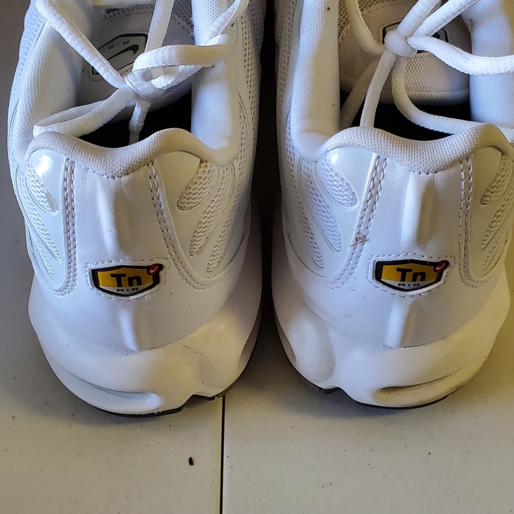 Air Max Plus sz 13 white